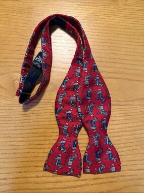 Red Novelty Horse Pattern Self-Tie Bow Tie - Tie Rack - Made in Germany